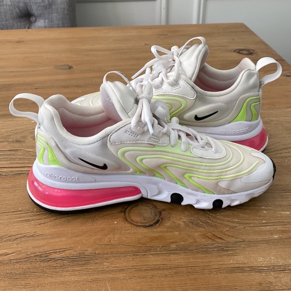 Women’s Nike Air Max 270 - Picture 5 of 7